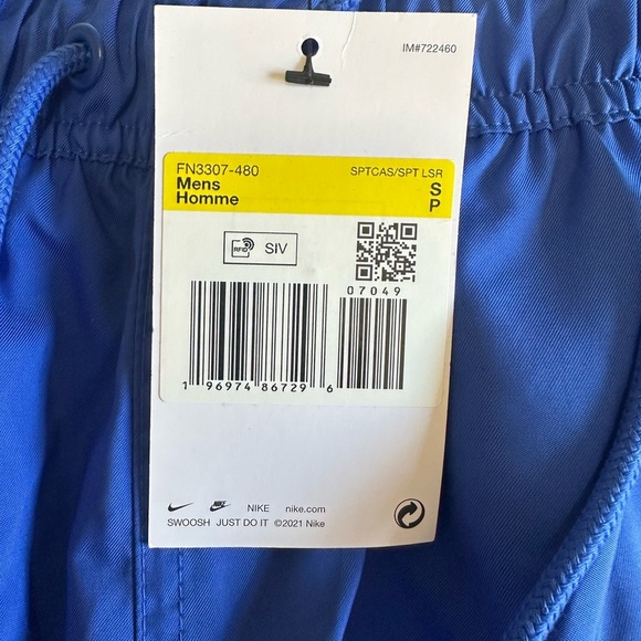 New men’s size small Nike Shorts Standard Fit Above Knee Length - Picture 2 of 6